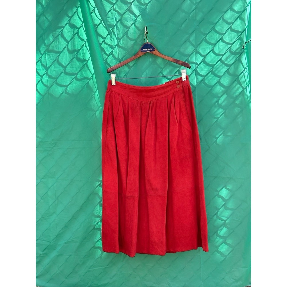 Mark Shale Red Leather Skirt Women M Pleated Midi Button‎ Detail
